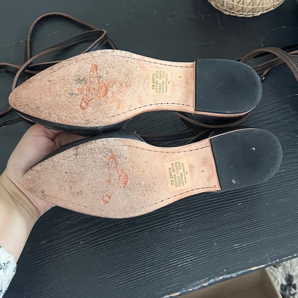 Freebird By Steven Eryn Distressed Black/Brown  Lace Up Ballet Leather Flats 9 - Picture 12 of 14